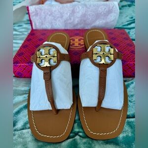 Tory Burch Mini Miller Calf Leather Thong Sandal Tan Size 7 NWT